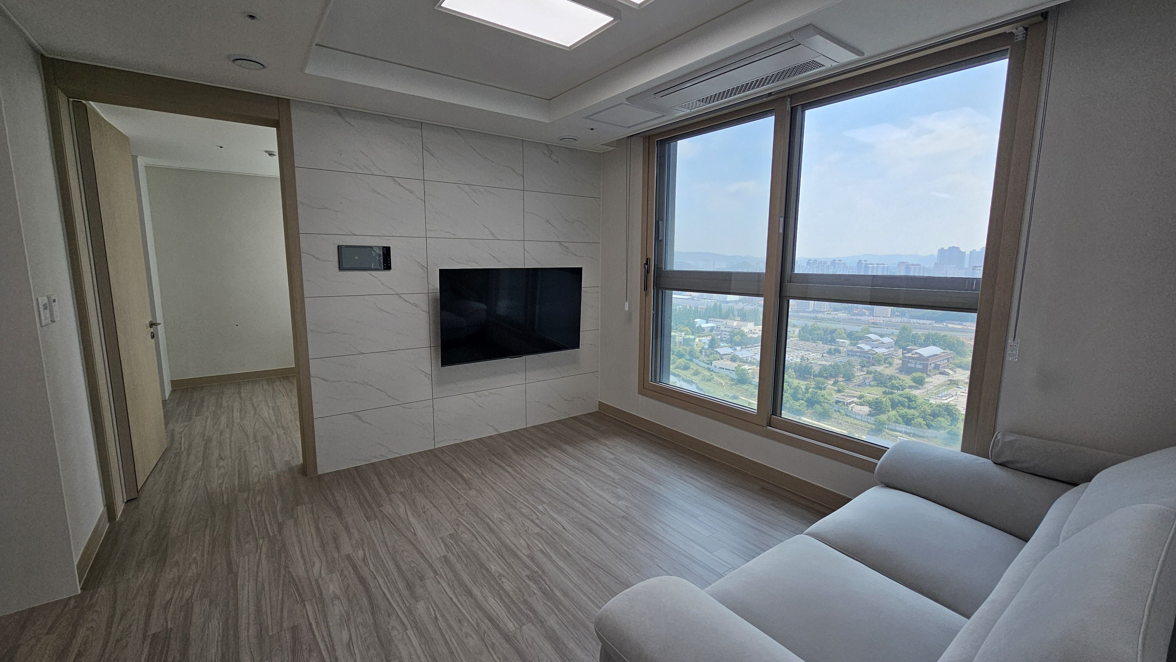 ποΈ Brand-New Godeok Apartment | 2BR / 2BA | Park View | Prime Location