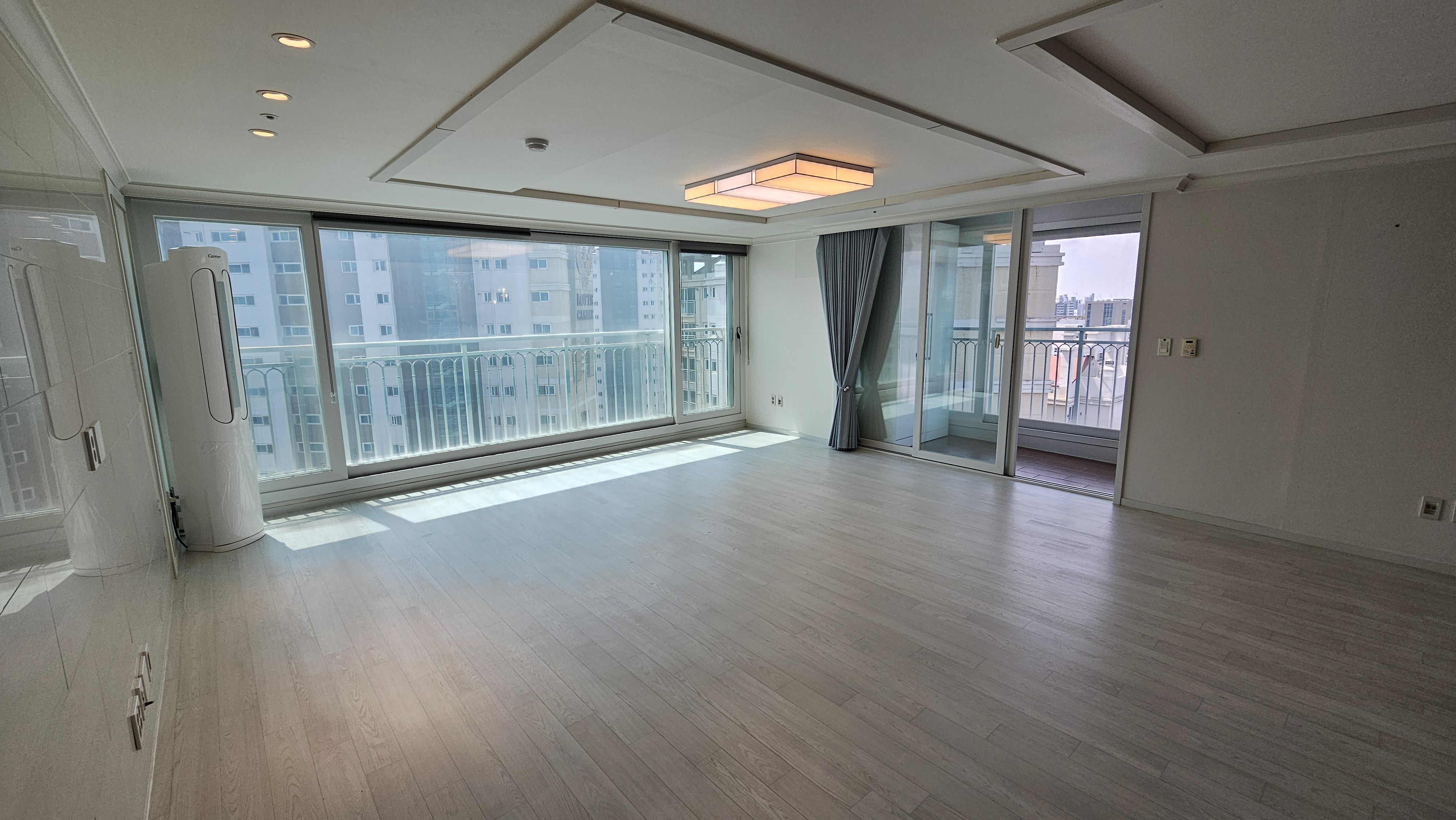 ποΈ Lotte Castle Apartment | 3BR / 2BA | Spacious Layout | Minutes from Osan Air Base